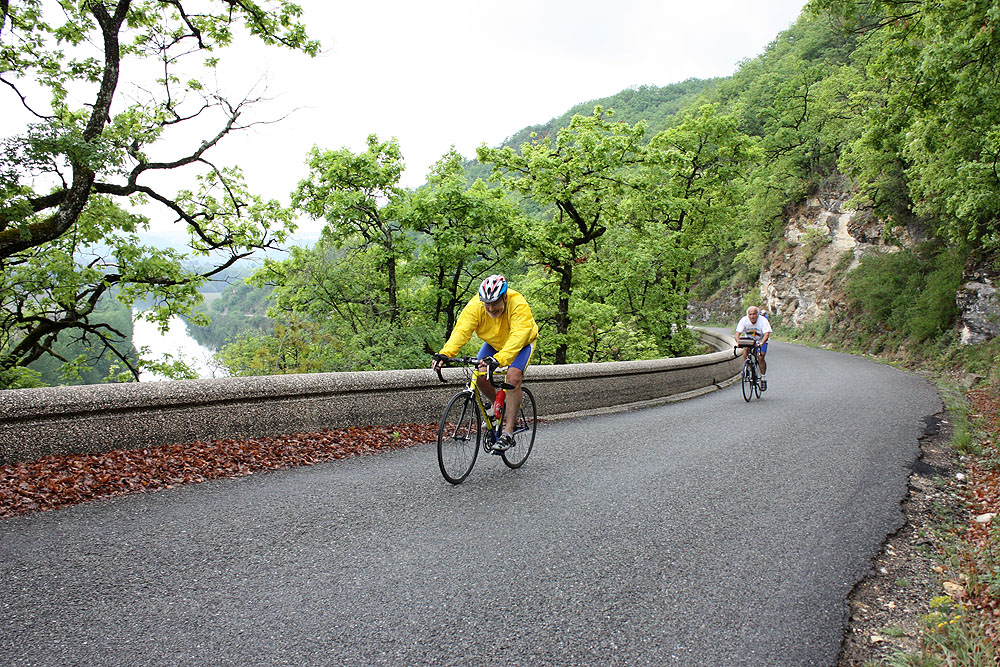 jcb_2010_06w_montée du col de Crayssac © Joseph Guégan.jpg